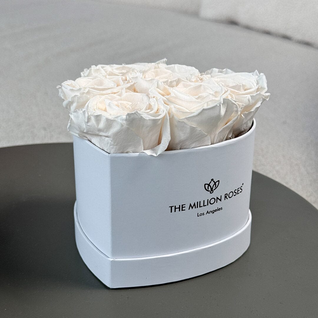 Baby Heart White Box | Chardonnay Roses